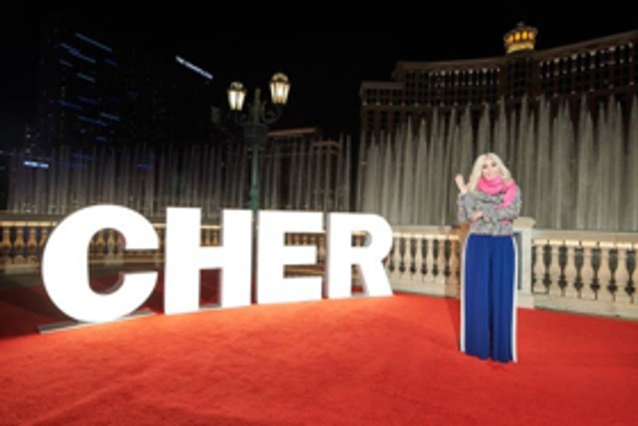 Music Icon Cher Debuts BELIEVE Fountains Show at World-Famous Fountains of Bellagio Image