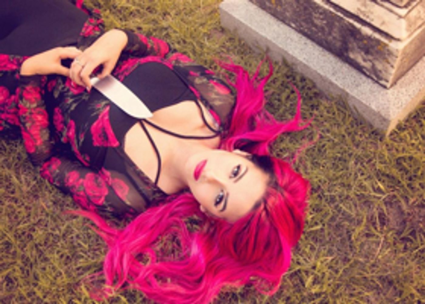 Jules Walcott Premieres New Single 'First At The Altar': WATCH Jules Walcott Premieres New Single 'First At The Altar': WATCH Image