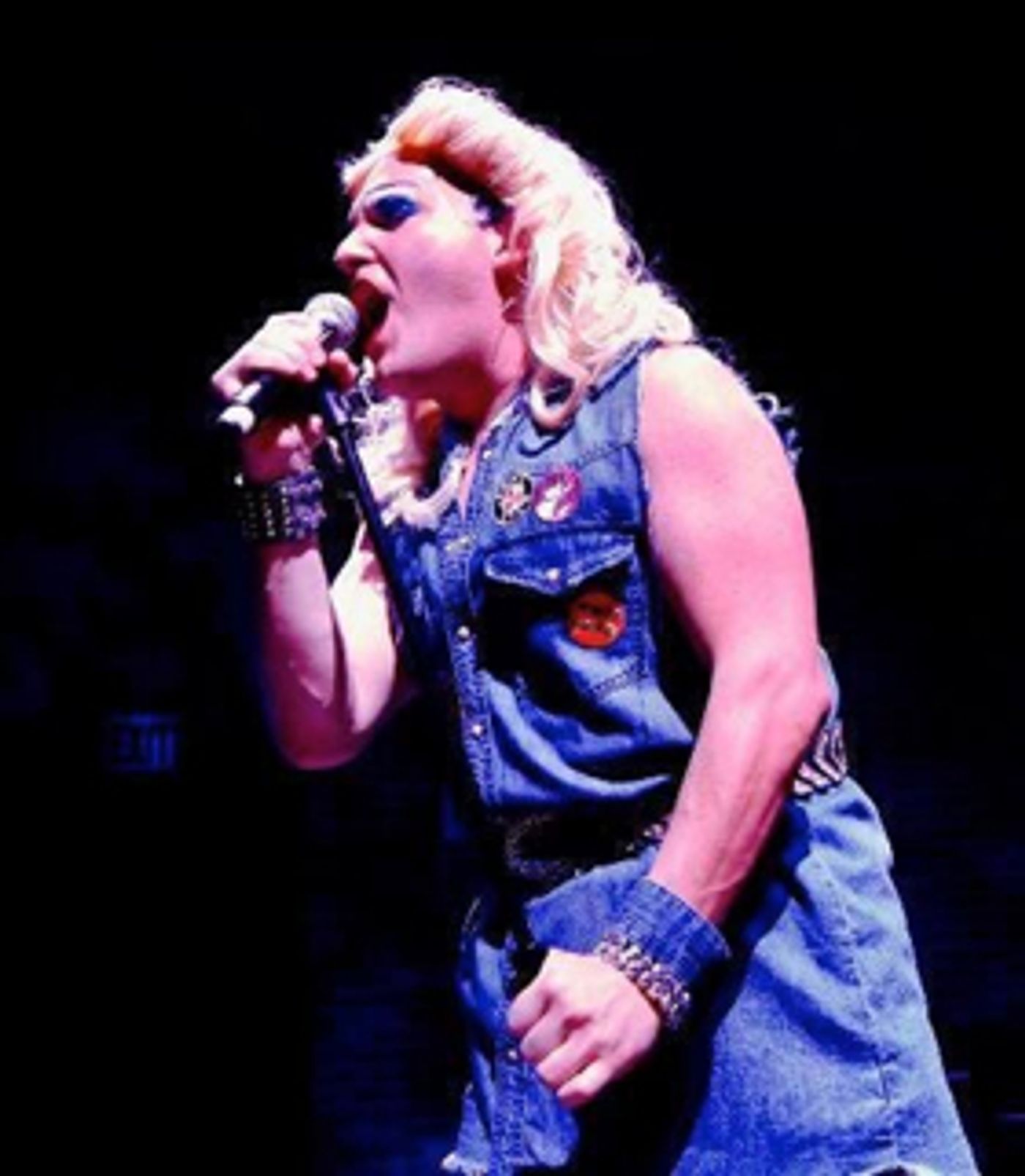 BWW Reviews: Outre's HEDWIG AND THE ANGRY INCH A Fresh Exploration of Rock and Destitution  Image