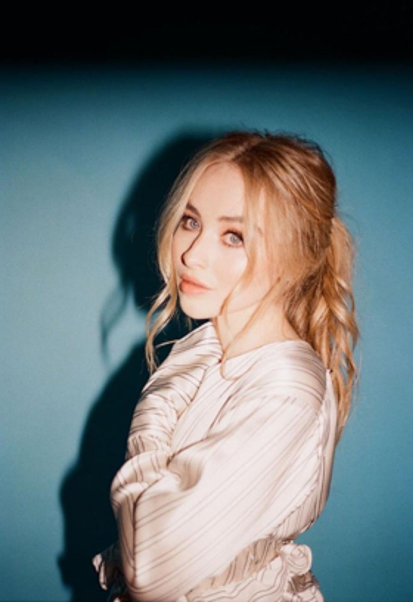 Sabrina Carpenter & Jonas Blue Release ALIEN Music Video Sabrina Carpenter & Jonas Blue Release ALIEN Music Video Image