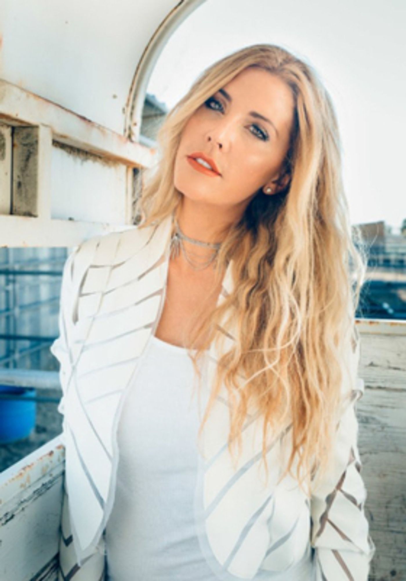 Kore PR Adds CALECHE To Country Music Roster  Image