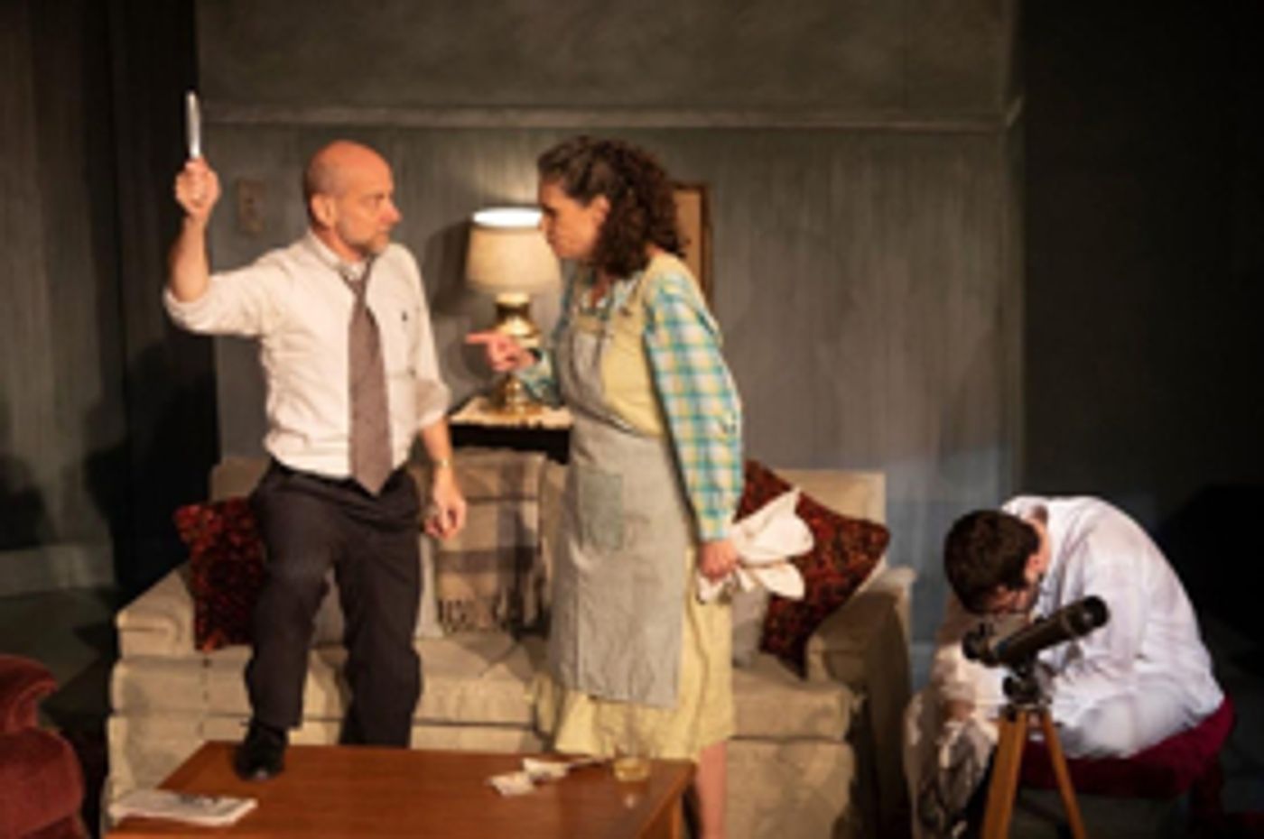 Review: Minnesota Jewish Theatre Company Shows us a Funny, Dysfunctional, and Moving Modern Jewish Family in THE LAST SCHWARTZ  Image