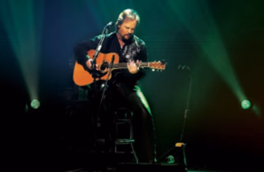 100% ACOUSTIC! Grammy Winner Travis Tritt Brings An Intimate Solo Acoustic Concert To The McCallum Image