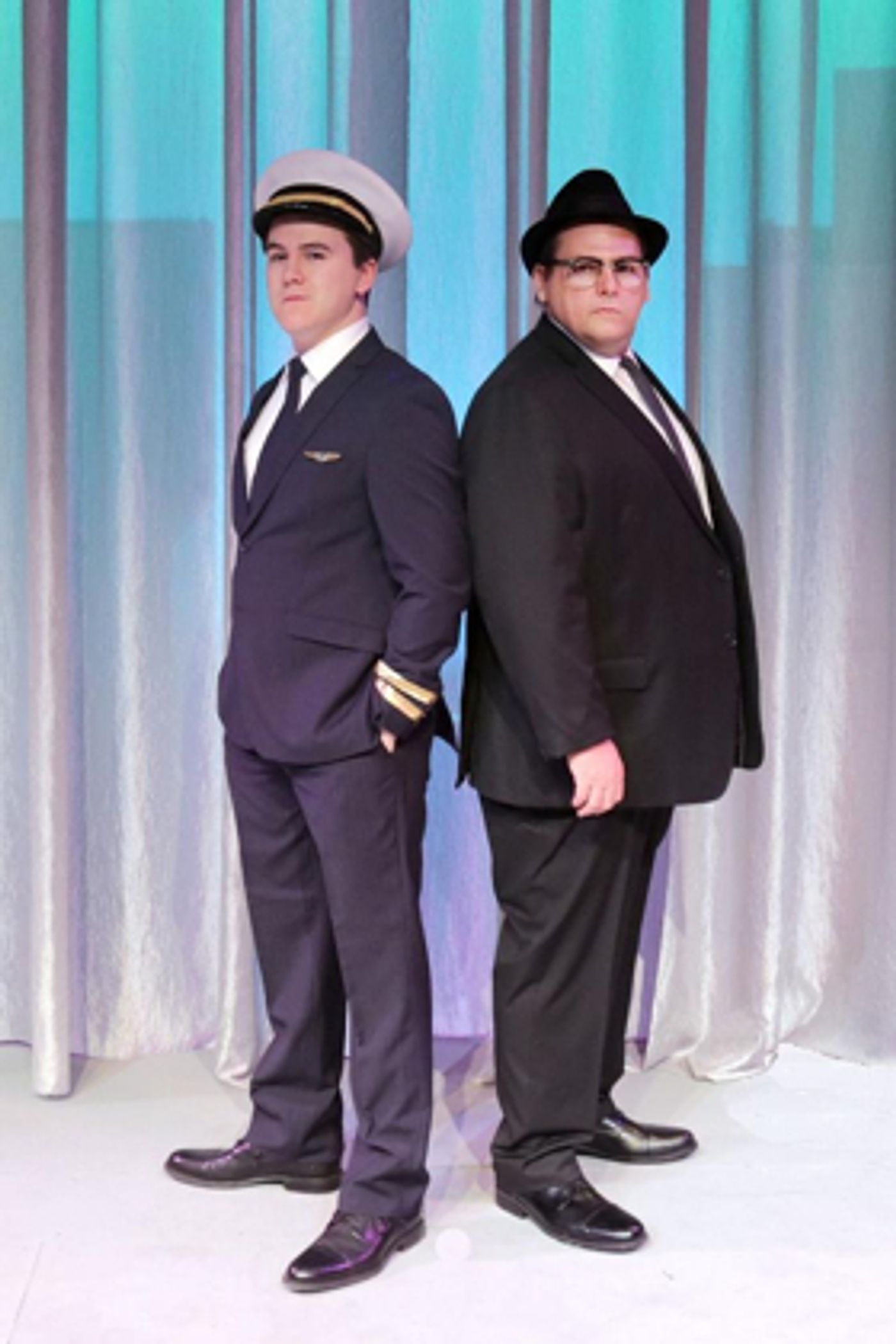 Review: CATCH ME IF YOU CAN at Des Moines Playhouse: A Welcome and Colorful Journey  Image