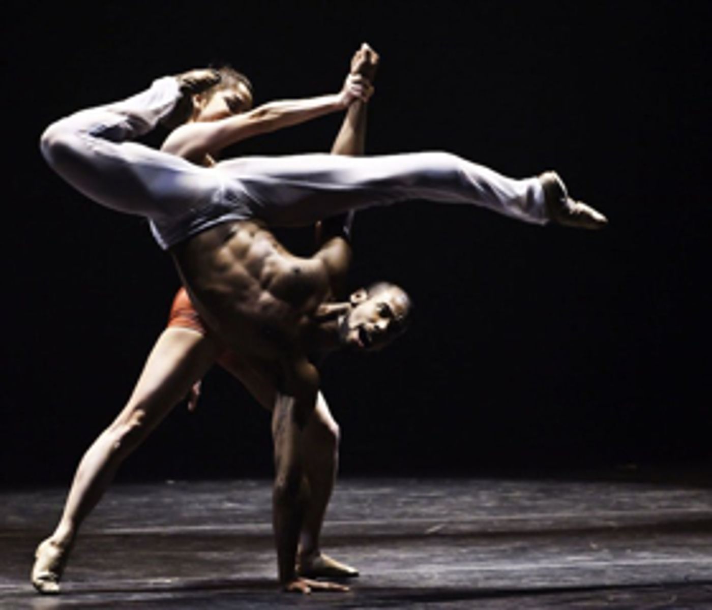 Complexions Contemporary Ballet Returns To Detroit Music Hall 06/17  Image