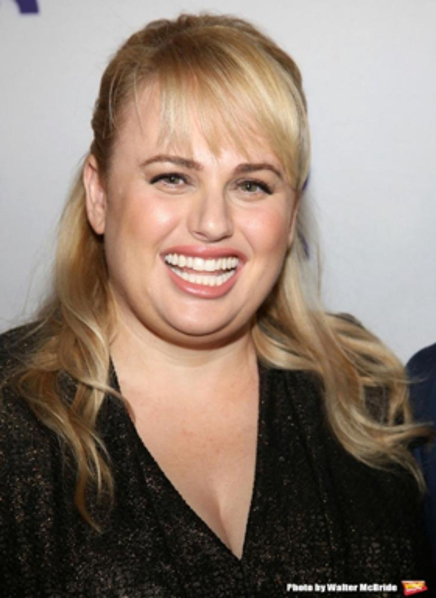 Rebel Wilson Will Join Sam Rockwell & Scarlett Johansson in Upcoming Satire JOJO RABBIT  Image