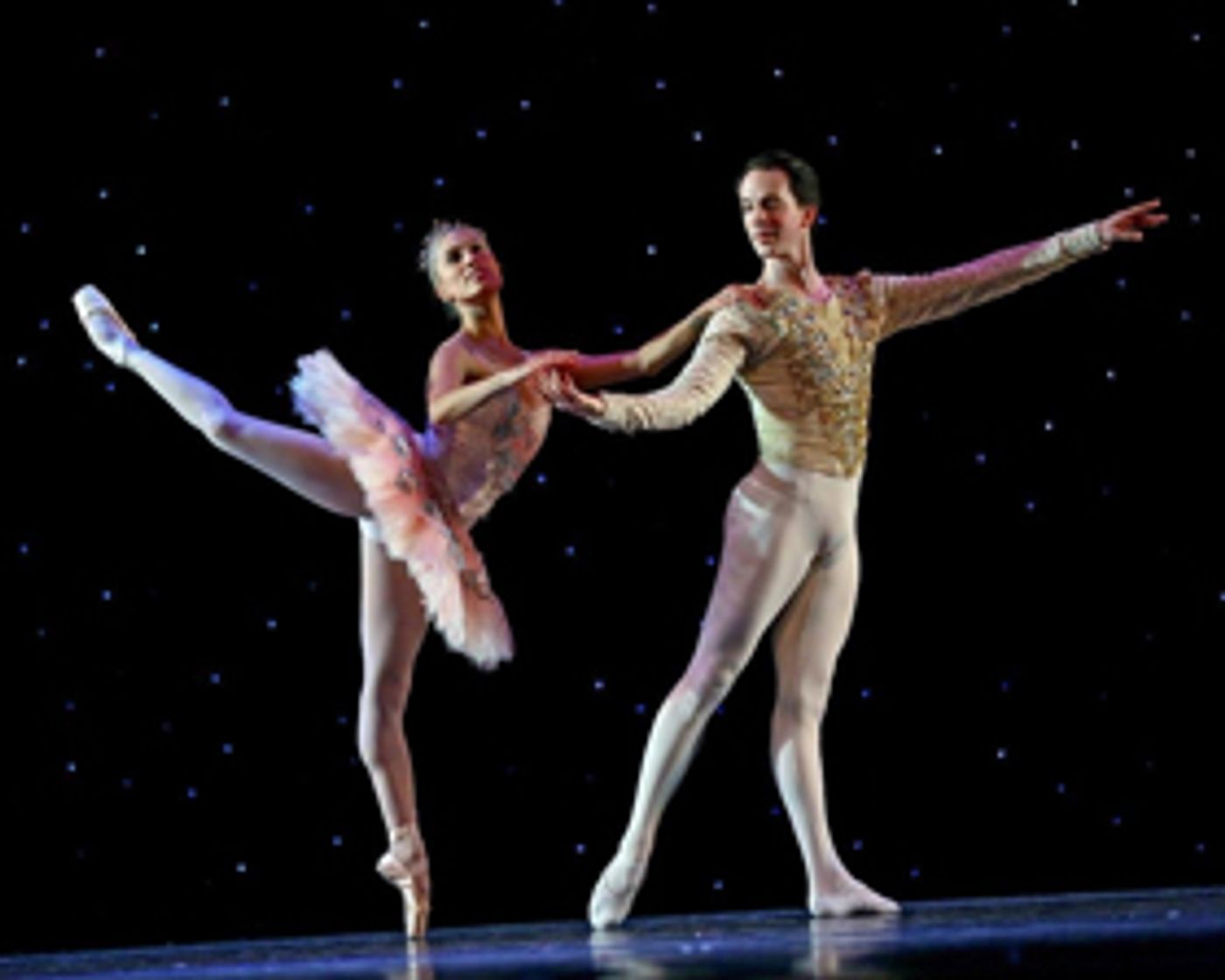 Review: THE NUTCRACKER Brings Traditional Holiday Cheer at the Oncenter Crouse Hinds Theater Review: THE NUTCRACKER Brings Traditional Holiday Cheer at the Oncenter Crouse Hinds Theater Image