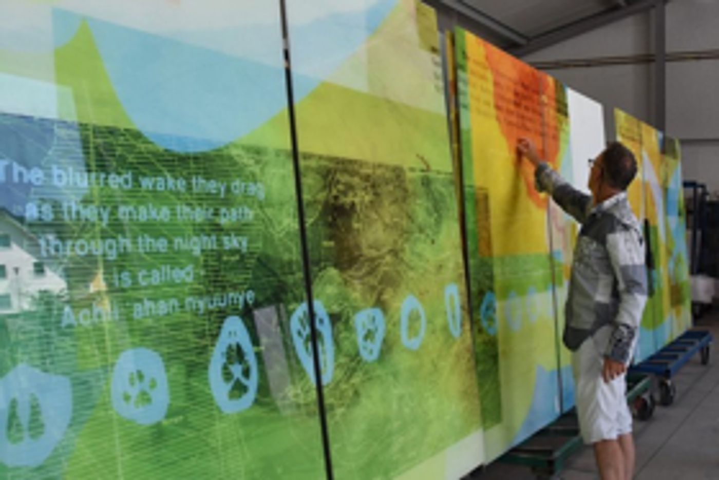 Scottsdale Airport Showcases Artistic Glass Panels Scottsdale Airport Showcases Artistic Glass Panels Image