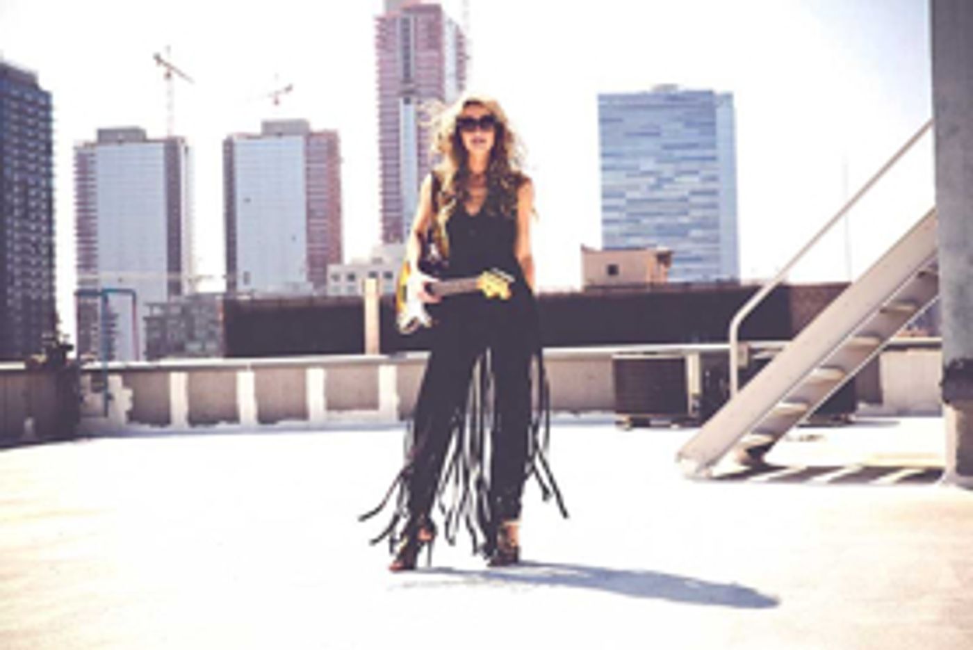 Ana Popovic Adds London Date to UK Tour  Image