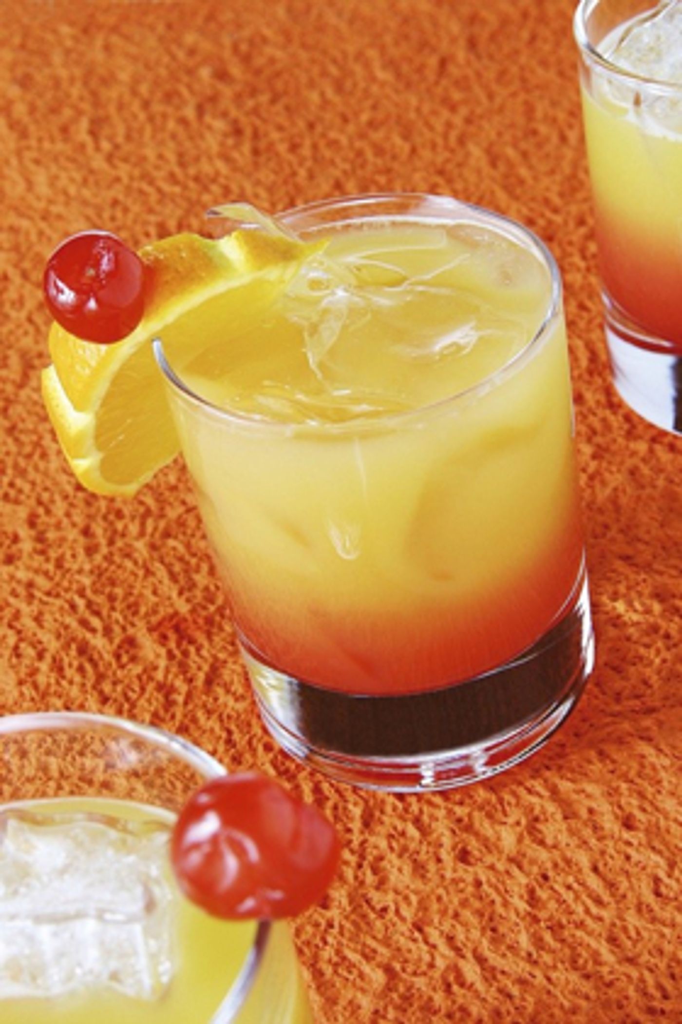 Marinas Menu & Lifestyle: Spring Cocktails by Andrea Correale of Elegant Affairs  Image