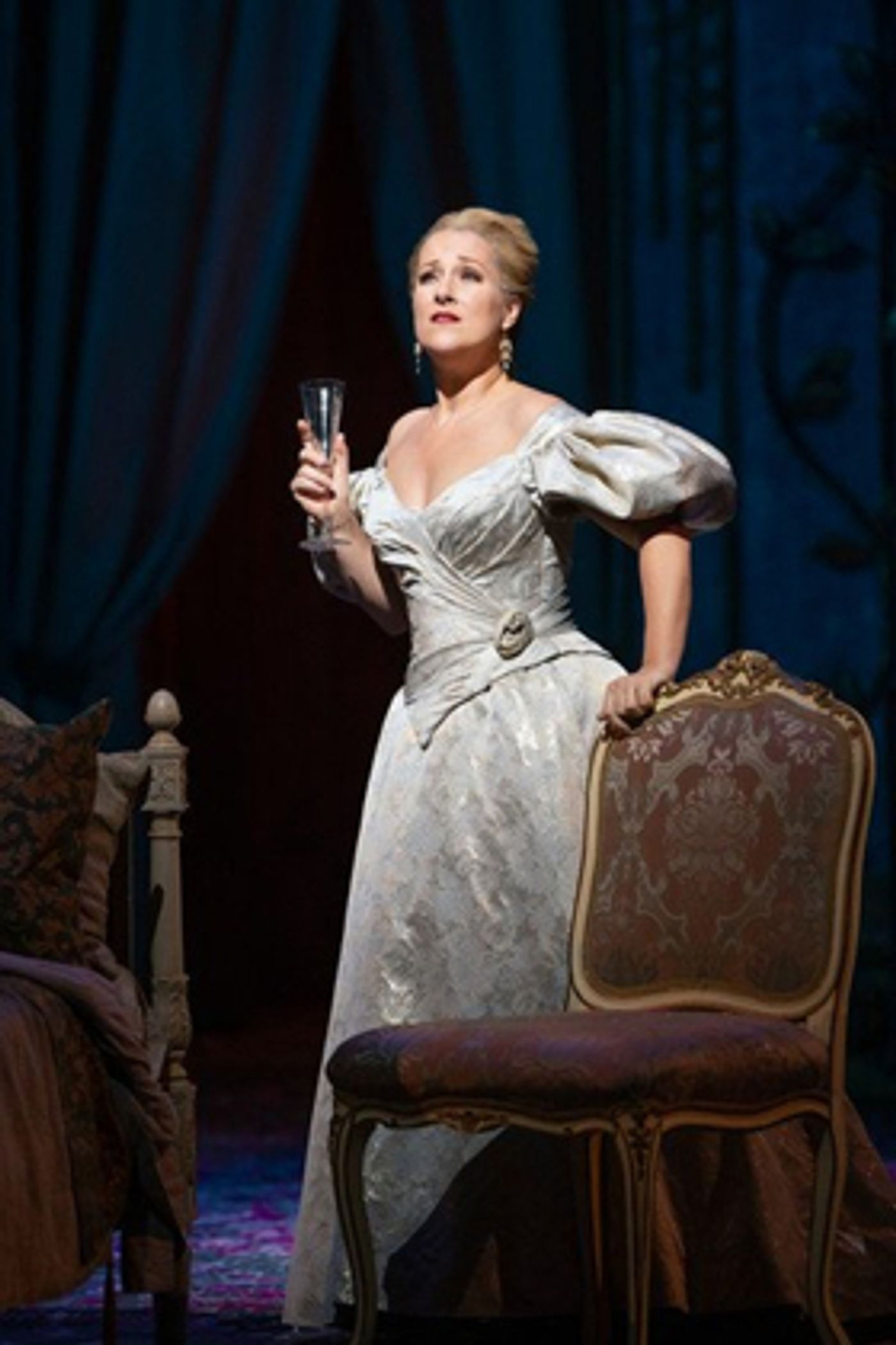 Review: Damrau's a Top Violetta with the Met's New Maestro Nezet-Seguin in LA  TRAVIATA from Mayer  Image