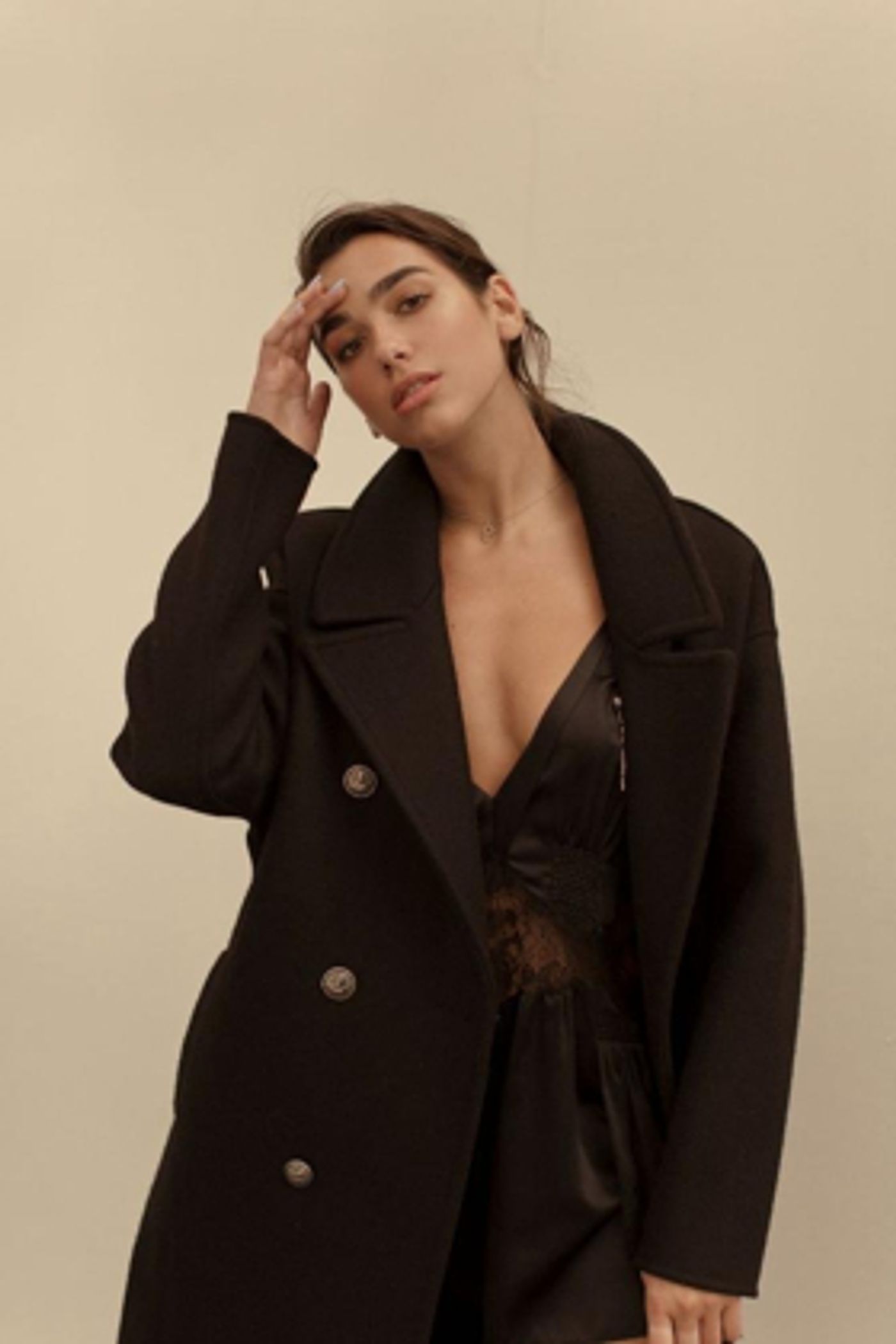 Dua Lipa to Deliver Encore Performance of HOMESICK For Comcast Xfinity X1 Customers Following 2018 BBMA's on NBC  Image