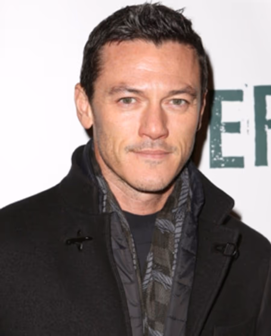 Luke Evans Joins Jennifer Aniston & Adam Sandler for Netflix's MURDER MYSTERY Image