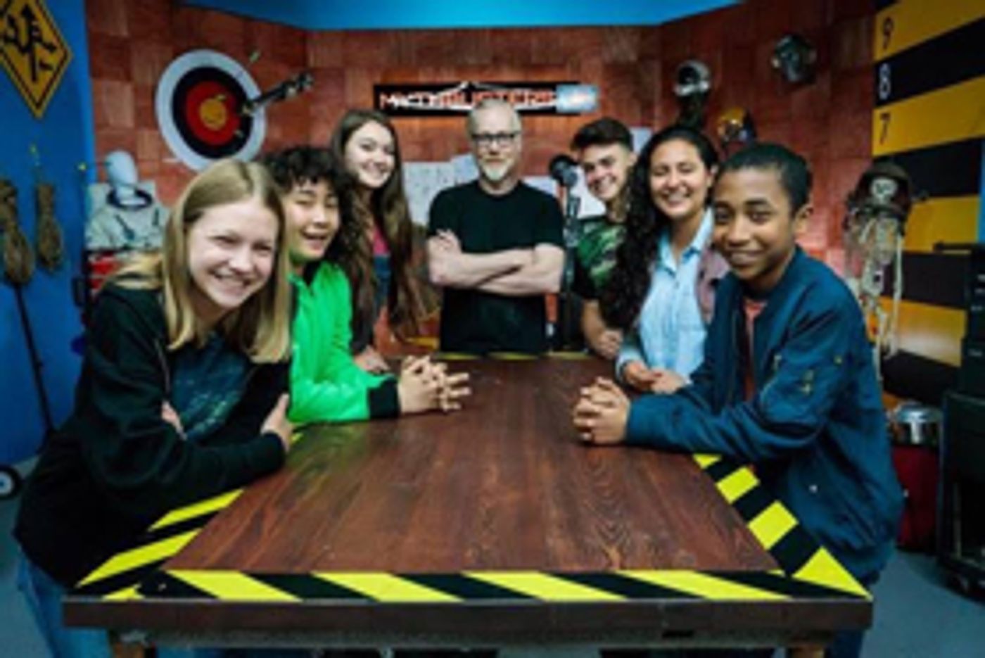Science Channel to Premiere MYTHBUSTERS JR. This January Science Channel to Premiere MYTHBUSTERS JR. This January Image