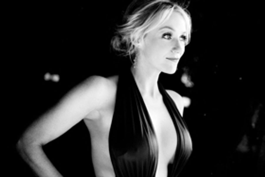 Betsy Wolfe Brings ALL BETS ARE OFF to Feinstein's at the Nikko Image