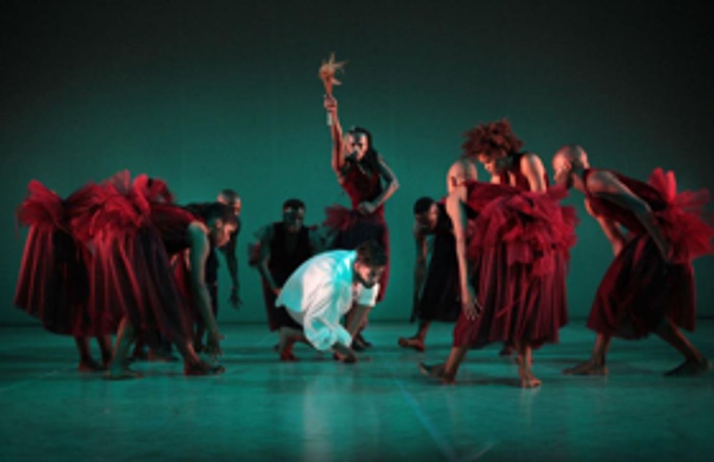 Review: Re-telling a Twist of a Story with DADA MASILO/THE DANCE FACTORY  Image