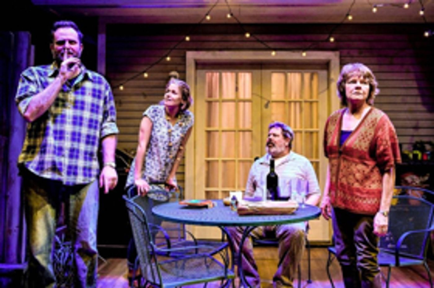 Review: Shattered Globe Theatre/Theater Wit's THE REALISTIC JONESES  Image