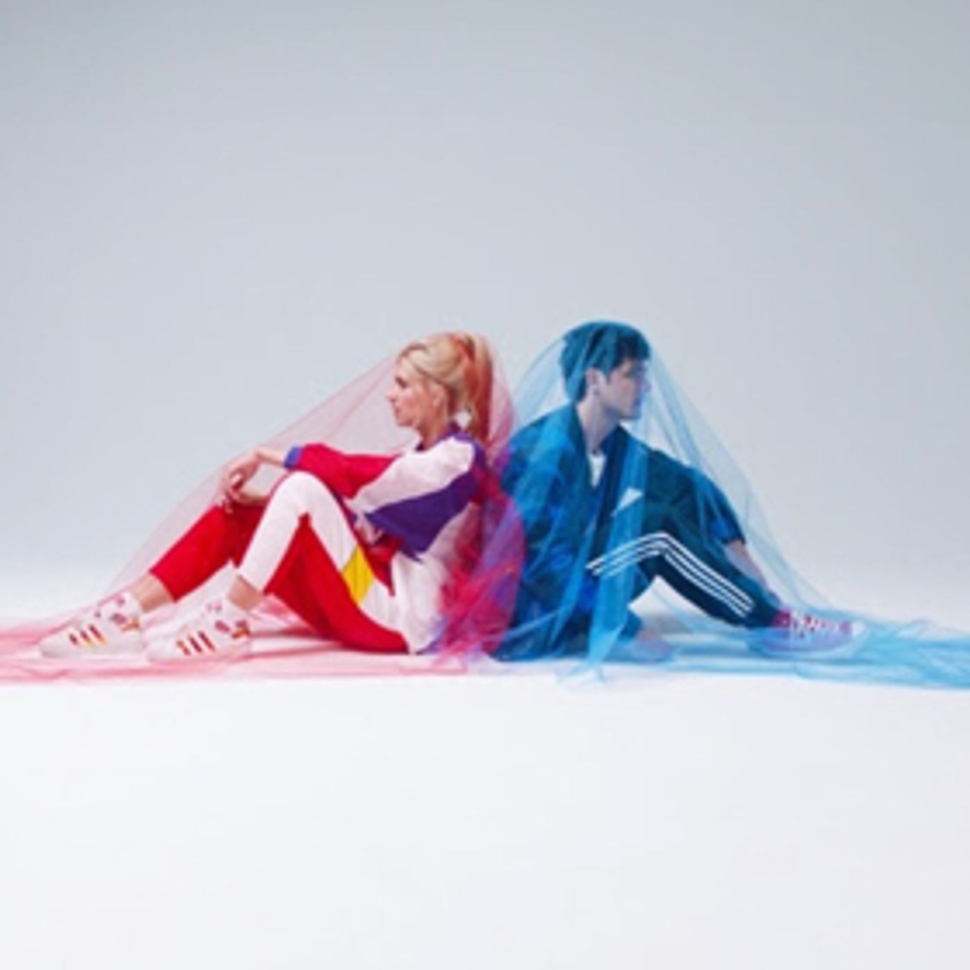 Electro-Pop Couple Jacob and Fanny Release  HOLD ON TO ME Video Ahead of EP Release  Image