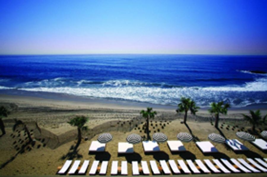 Marinas Menu & Lifestyle: LE CLUB AT AVENUE in Long Branch for Elegant Summer Beach Days Image