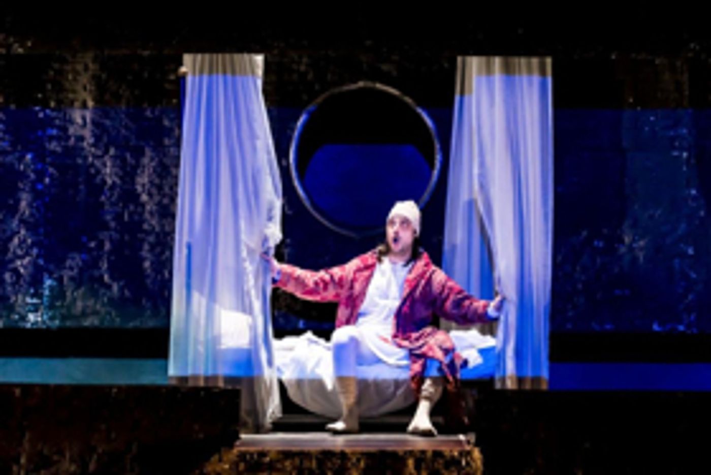 Review: A CHRISTMAS CAROL, Laban Theatre Review: A CHRISTMAS CAROL, Laban Theatre Image