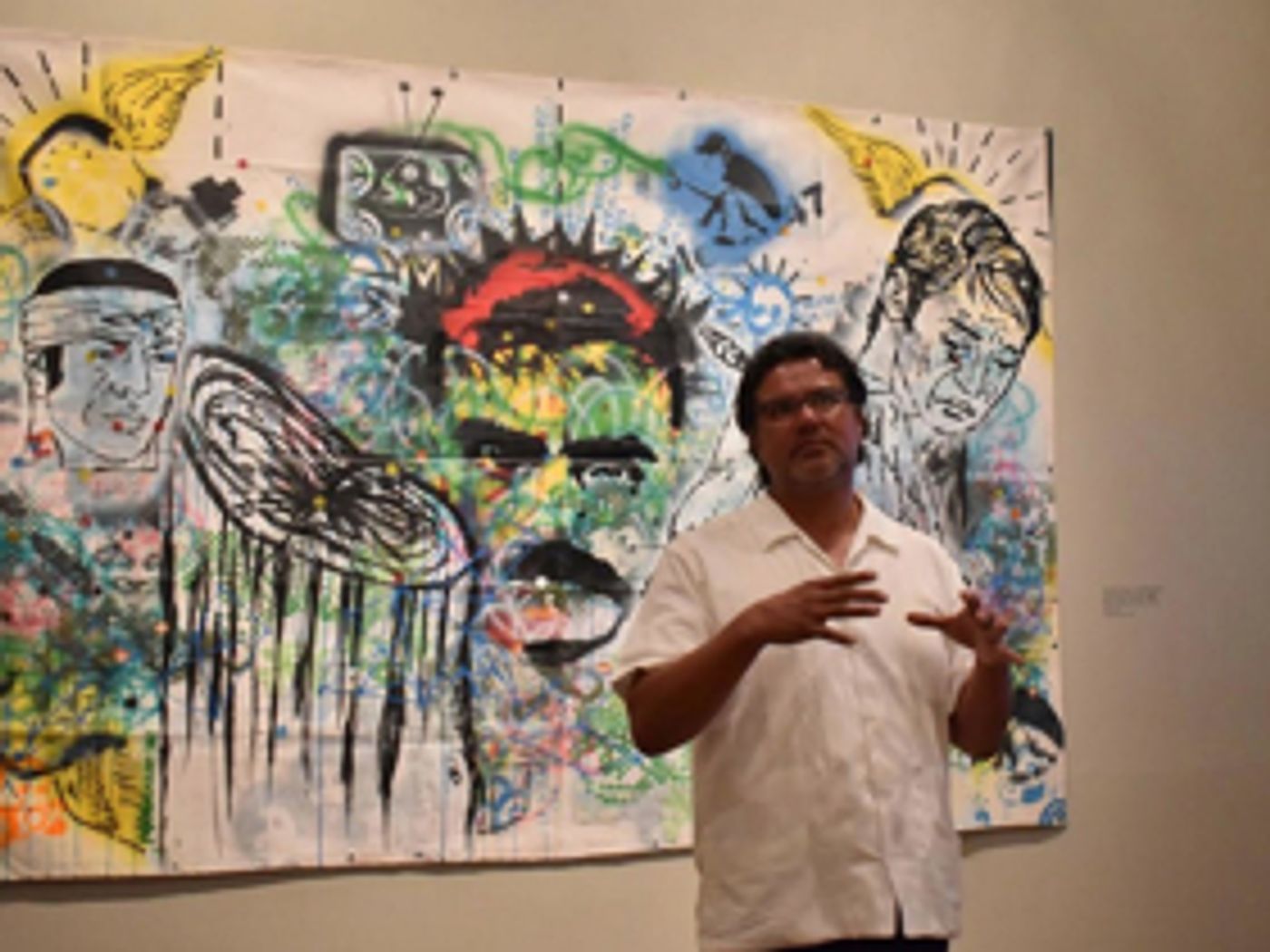 El artista Demián Flores explicó los detalles de sus obras y el origen de su inspiración El artista Demián Flores explicó los detalles de sus obras y el origen de su inspiración Image