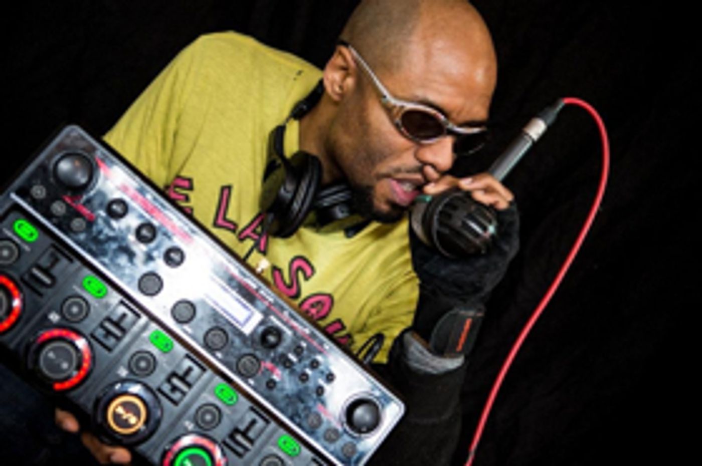 Darian Dauchan's THE BROBOT JOHNSON EXPERIENCE Comes to Brooklyn Darian Dauchan's THE BROBOT JOHNSON EXPERIENCE Comes to Brooklyn Image