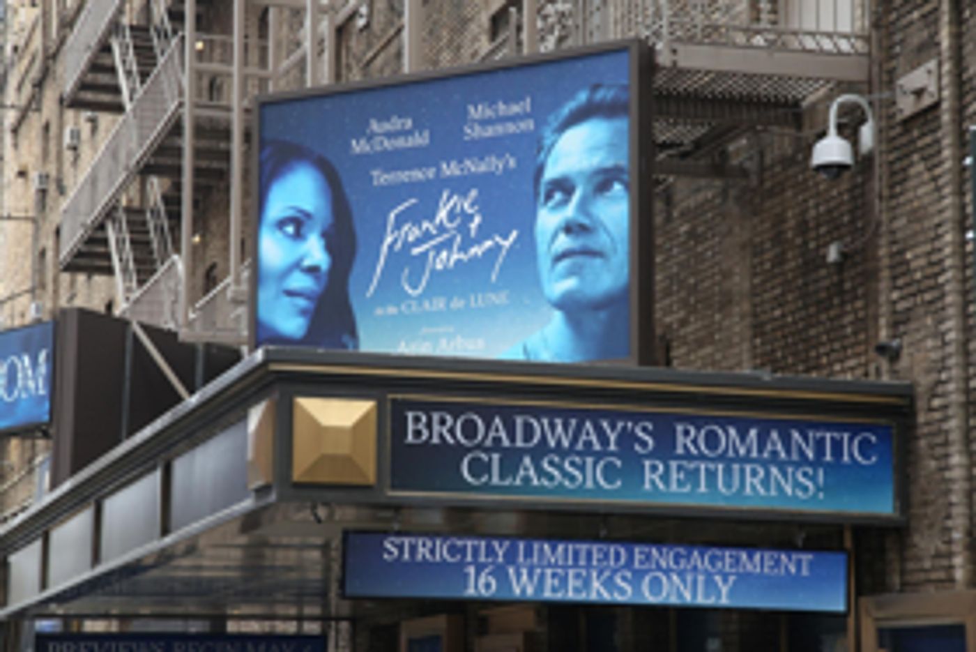 TV: On the Red Carpet at FRANKIE AND JOHNNY IN THE CLAIR DE LUNE  Image