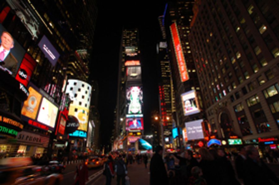TIMES SQUARE Destinations for Outstanding Cocktails Before or After the Show Image