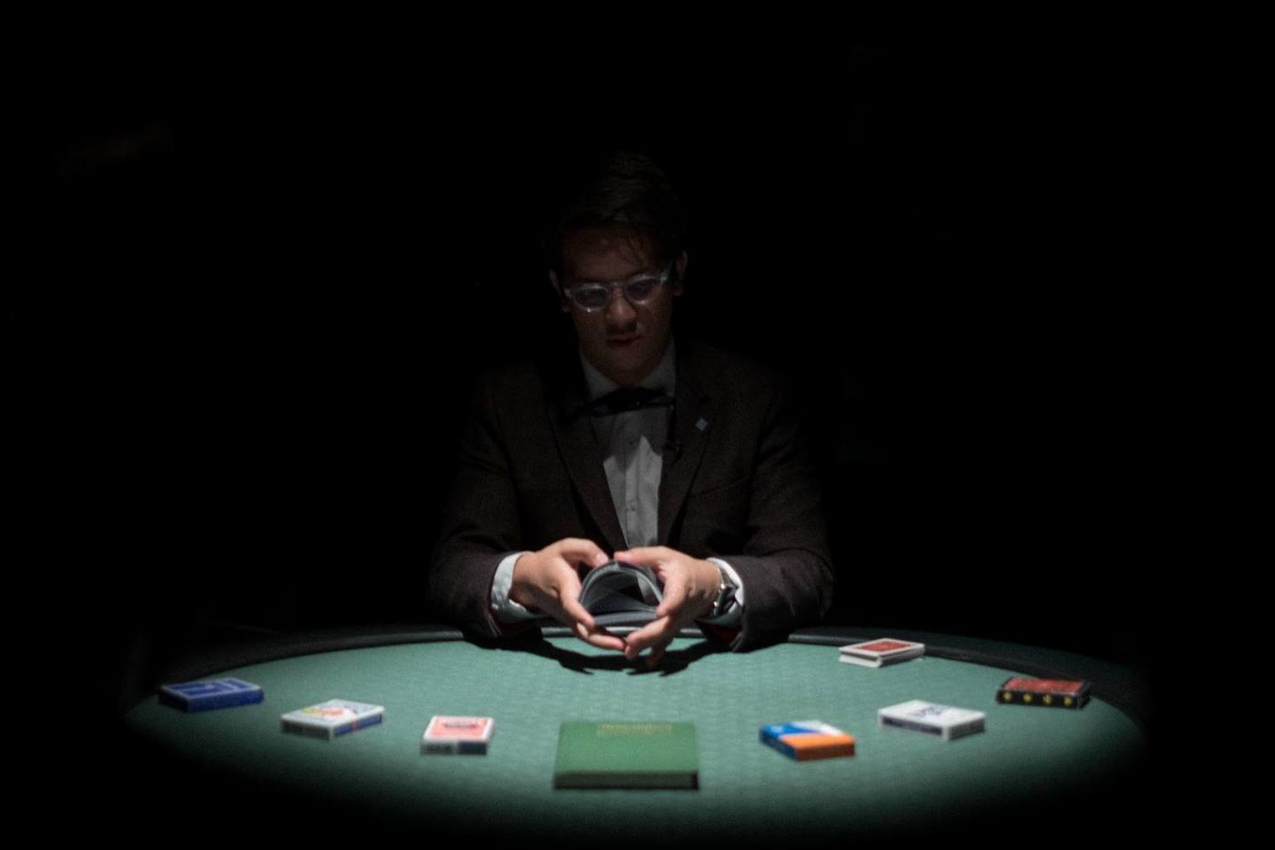 Review: THE EXPERT AT THE CARD TABLE - HOW TO CHEAT AT CARDS: ADELAIDE FRINGE 2018 at La Boheme  Image