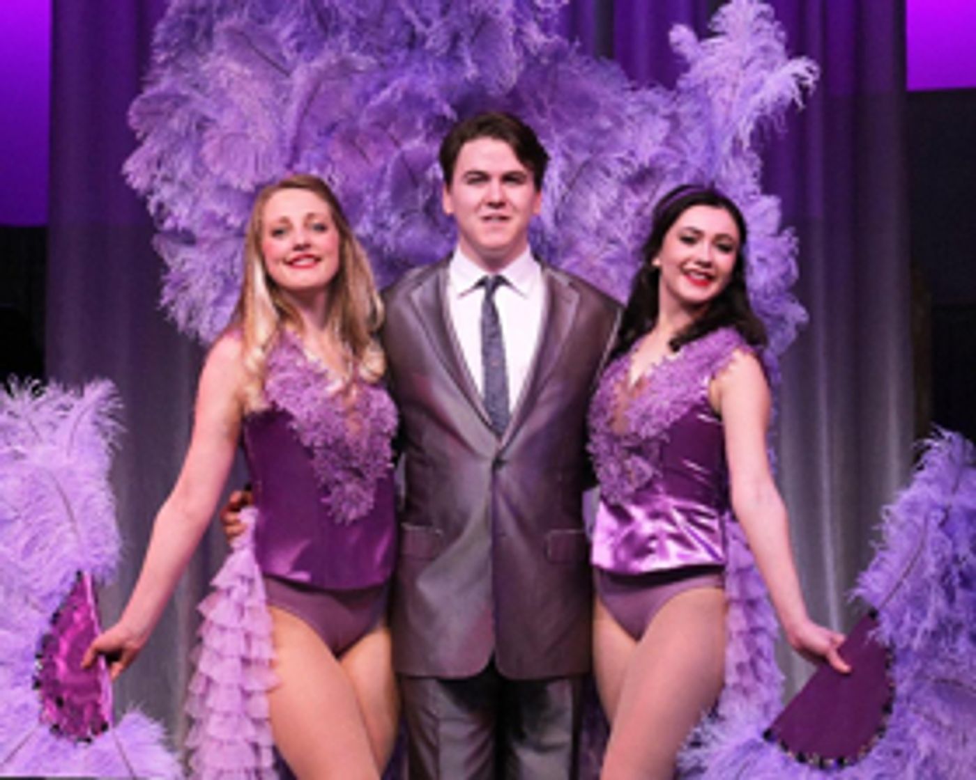 Review: CATCH ME IF YOU CAN at Des Moines Playhouse: A Welcome and Colorful Journey  Image