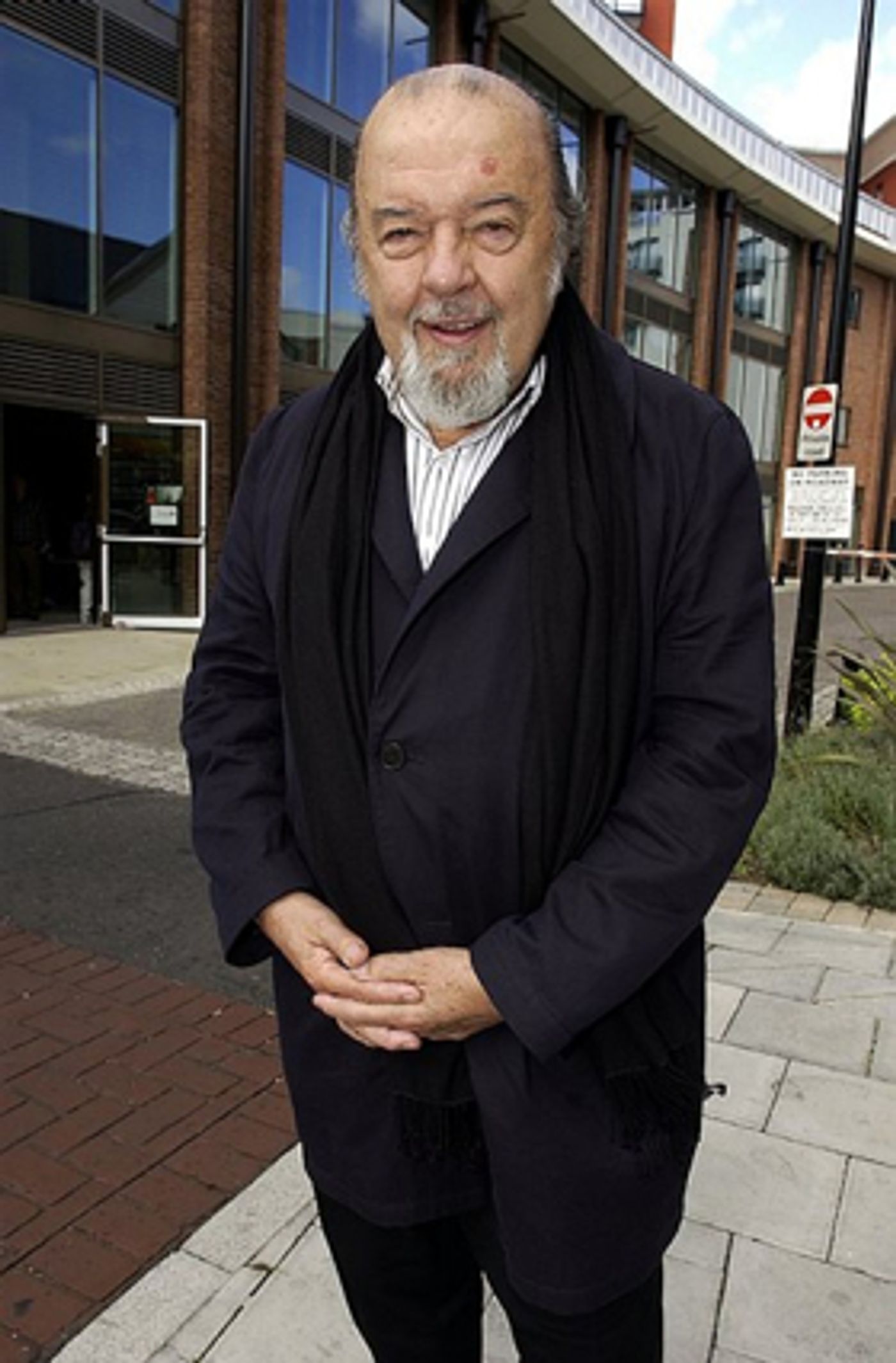 Rose Theatre Kingston to Launch The Peter Hall Emerging Artists Fellowship in Honour of its Founding Artistic Director  Image