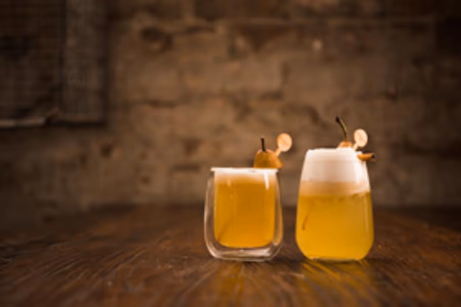 Marina's Menu & Lifestyle: HOLIDAY COCKTAILS from Rekorderlig and Trademark Taste+Grind Image