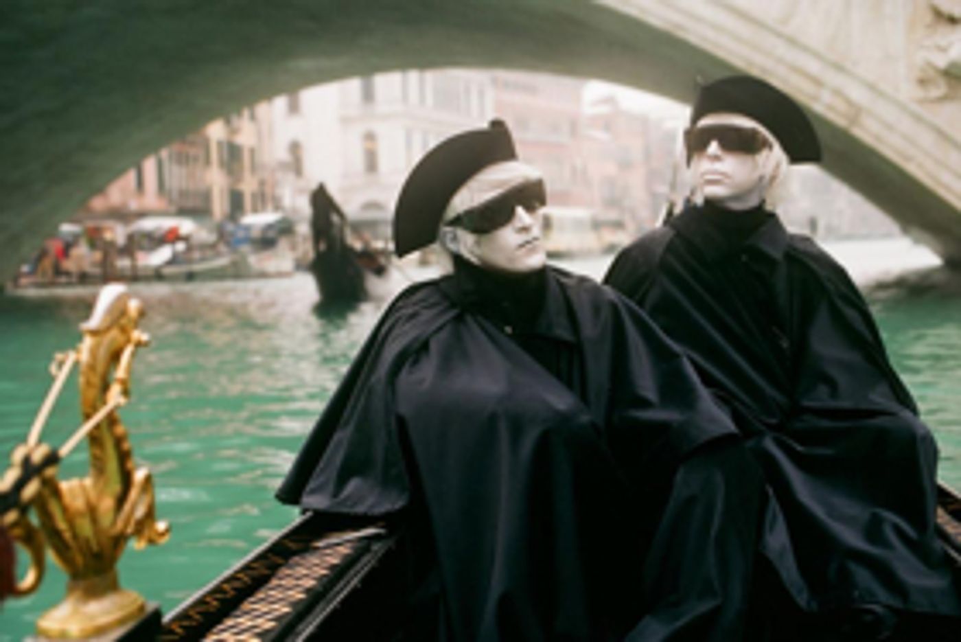 Drab Majesty Announces New Album 'Modern Mirror' Drab Majesty Announces New Album 'Modern Mirror' Image