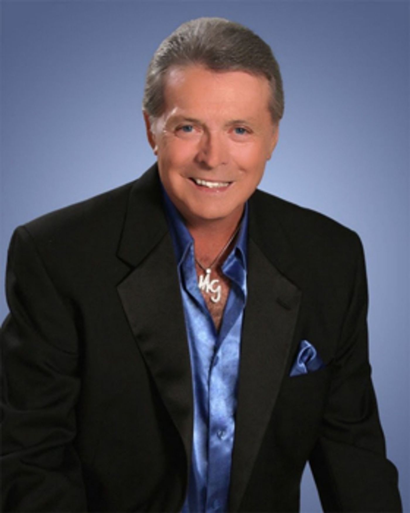 Country Icon Mickey Gilley Recovering After Automobile Rollover  Image