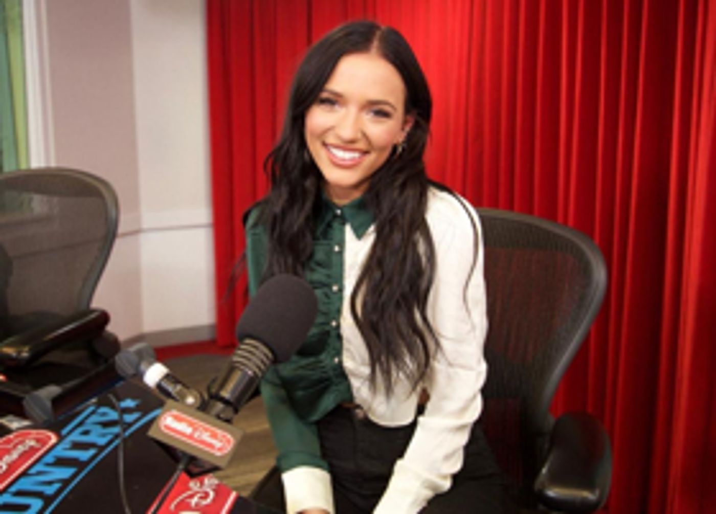 Lennon Stella Named Radio Disney's 'NBT' Featured Artist Lennon Stella Named Radio Disney's 'NBT' Featured Artist Image