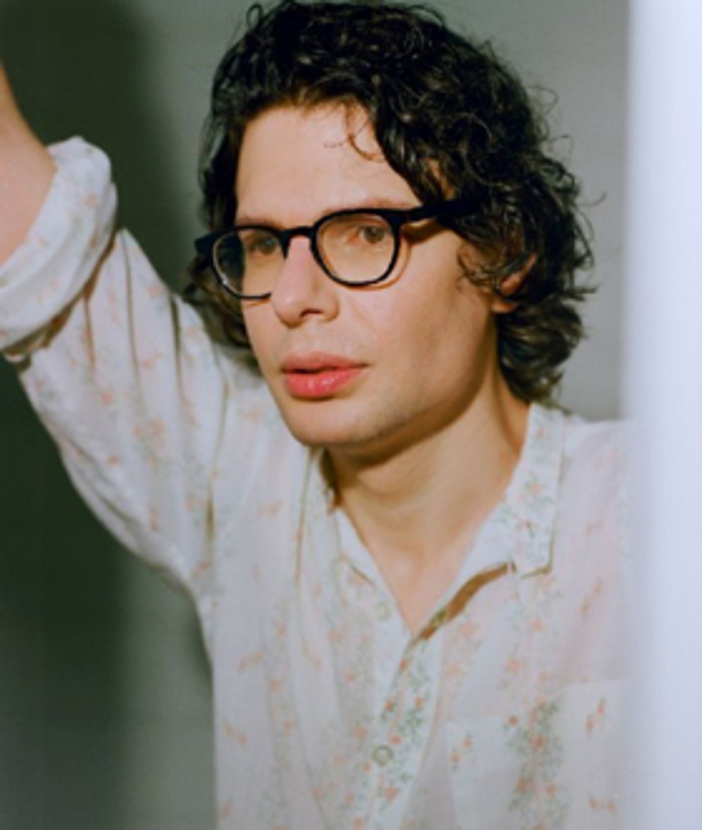 Simon Amstell Brings Month Long Run of WHAT IS THIS? to New York Simon Amstell Brings Month Long Run of WHAT IS THIS? to New York Image