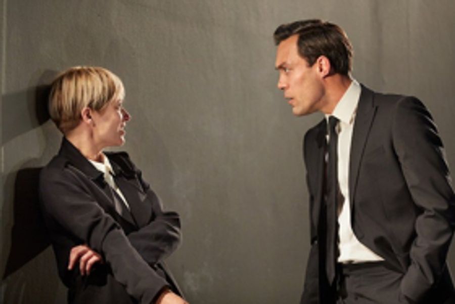 Review: I'M NOT RUNNING, National Theatre  Image