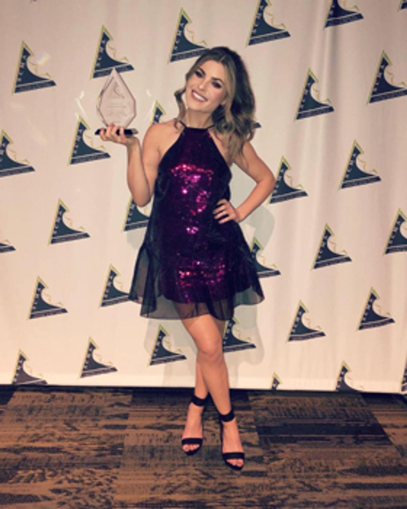 Tenille Arts Wins Two SCMA Awards Tenille Arts Wins Two SCMA Awards Image