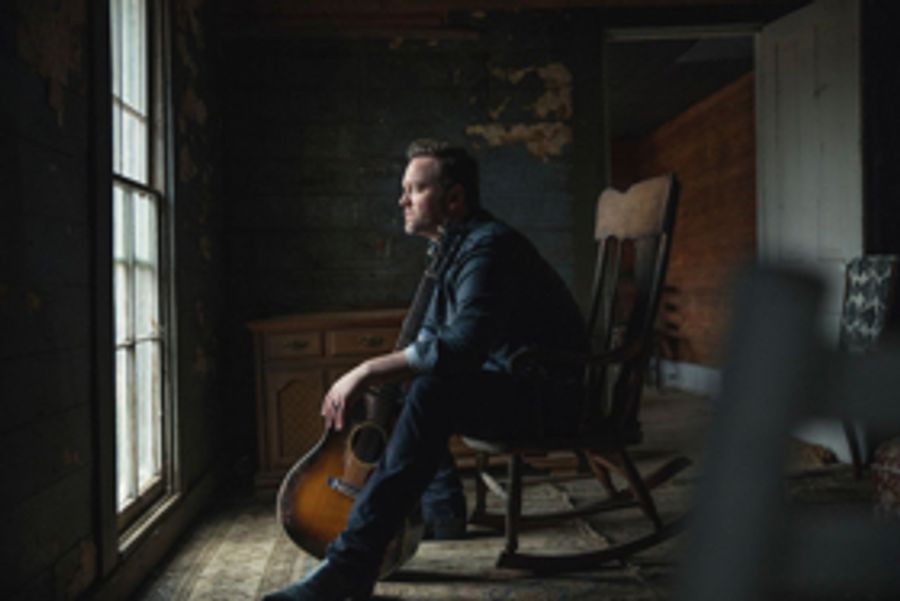 Lee Brice Comes to Luther Burbank Center for the Arts Image