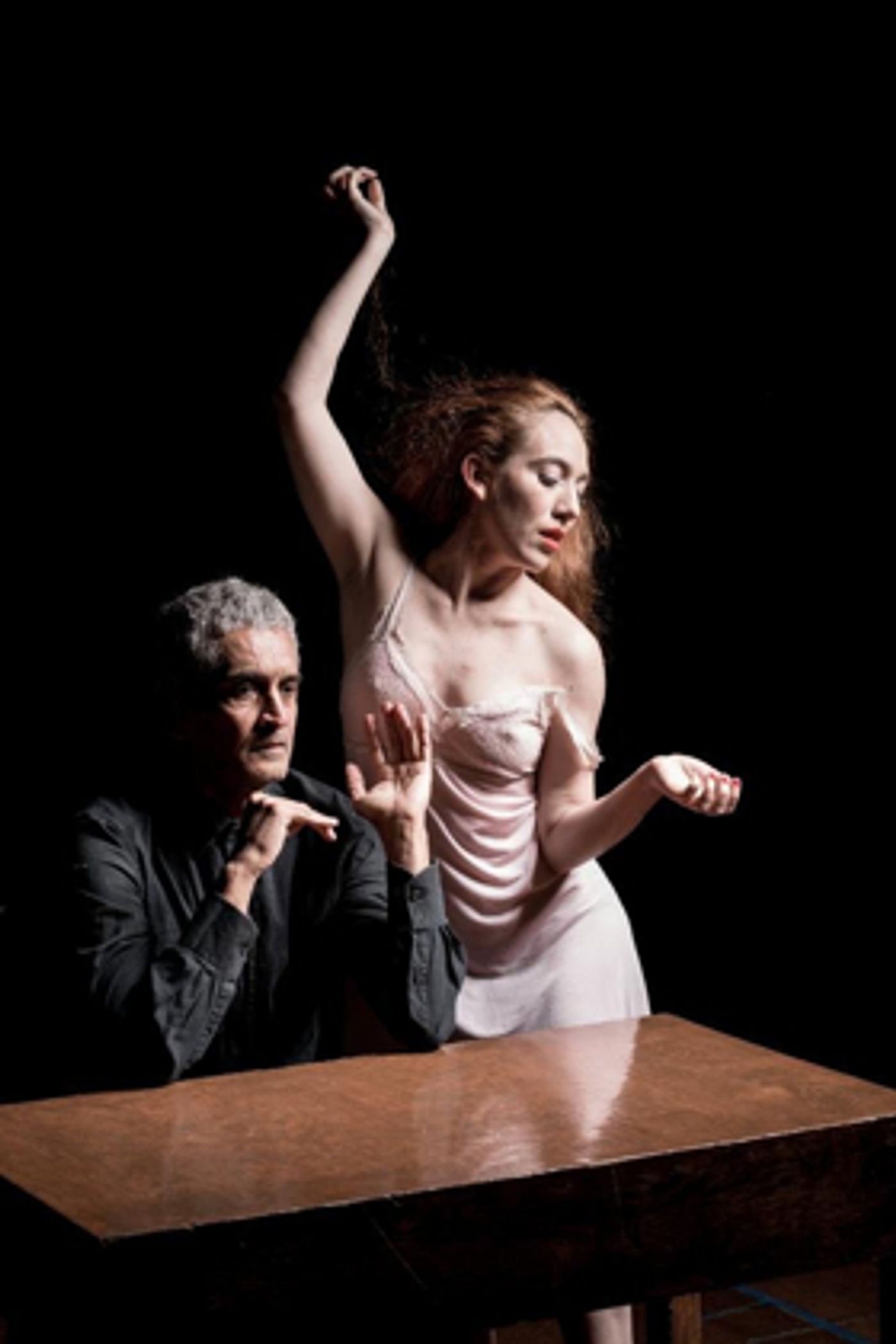 La unión de distintos mundos y realidades provoca Orgasmos del cosmos La unión de distintos mundos y realidades provoca Orgasmos del cosmos Image