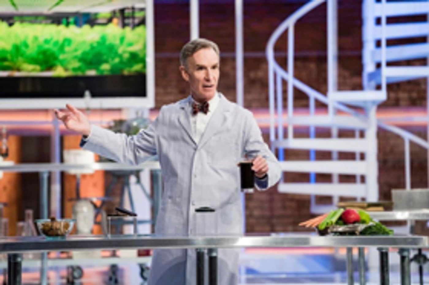 BILL NYE SAVES THE WORLD Returns to Netflix For Third Season This May BILL NYE SAVES THE WORLD Returns to Netflix For Third Season This May Image