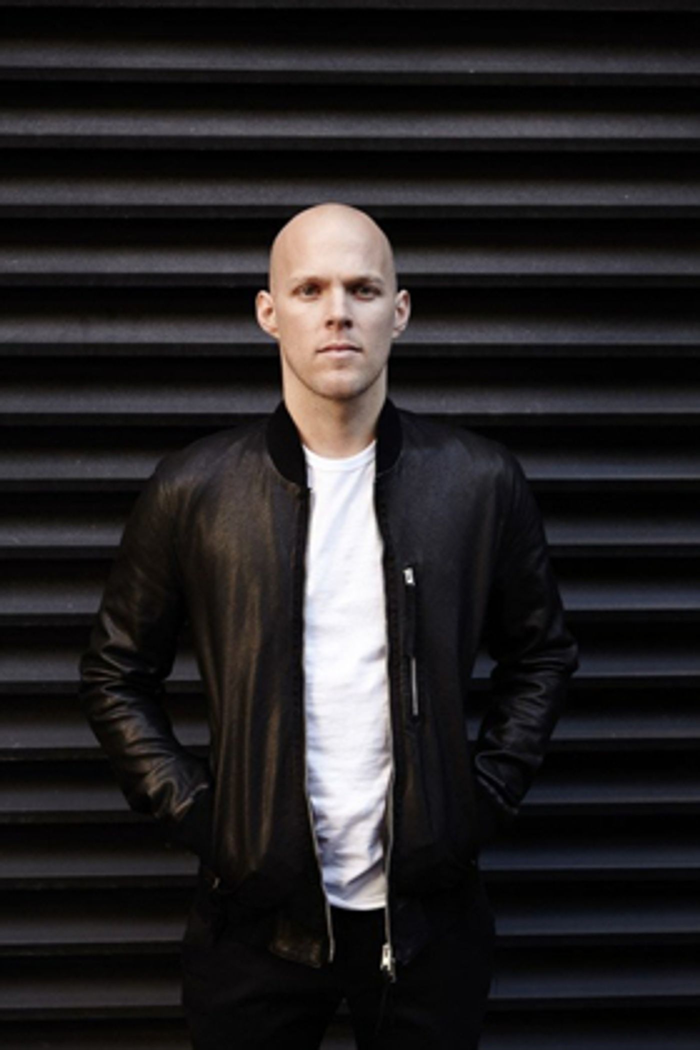 Grammy Winner Sam Martin Unveils New Single LONG LIVE THE BILLIONAIRE  Image