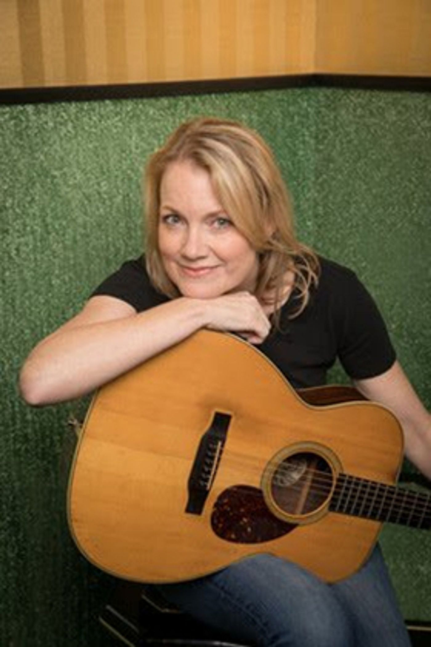 Kelly Willis' New Album BACK BEING BLUE Out May 18 + North American Tour Begins This April  Image