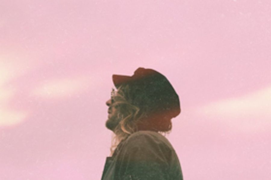 Le Voyageur Exclusively Premieres Debut Single LOSE CONTROL Via Substream Magazine Image