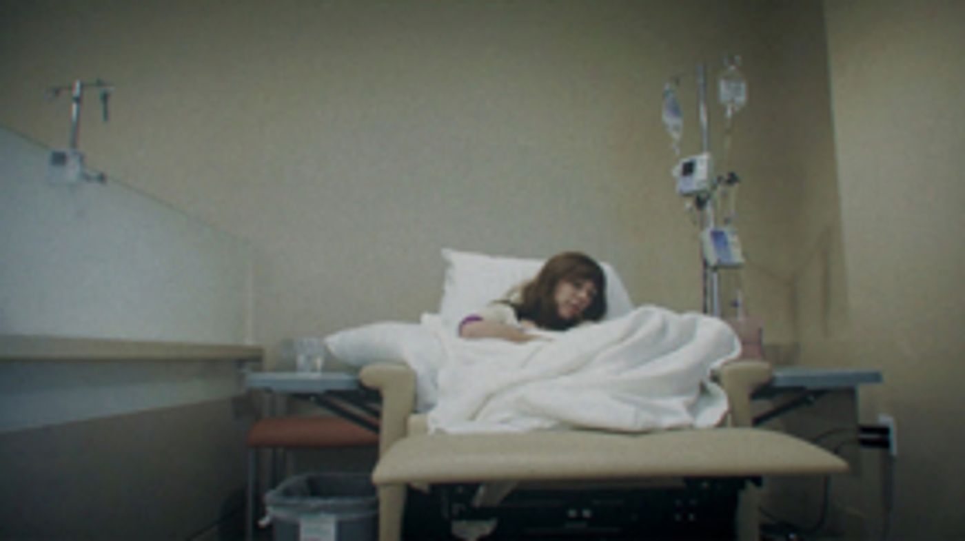 Ella Vos Premieres EMPTY HANDS Video, on North American Tour This Spring  Image