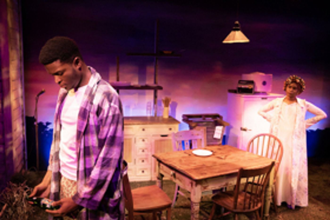 Review: TOO HEAVY FOR MY POCKET Reflects the Belief a Better Future was Possible in 1961  Image