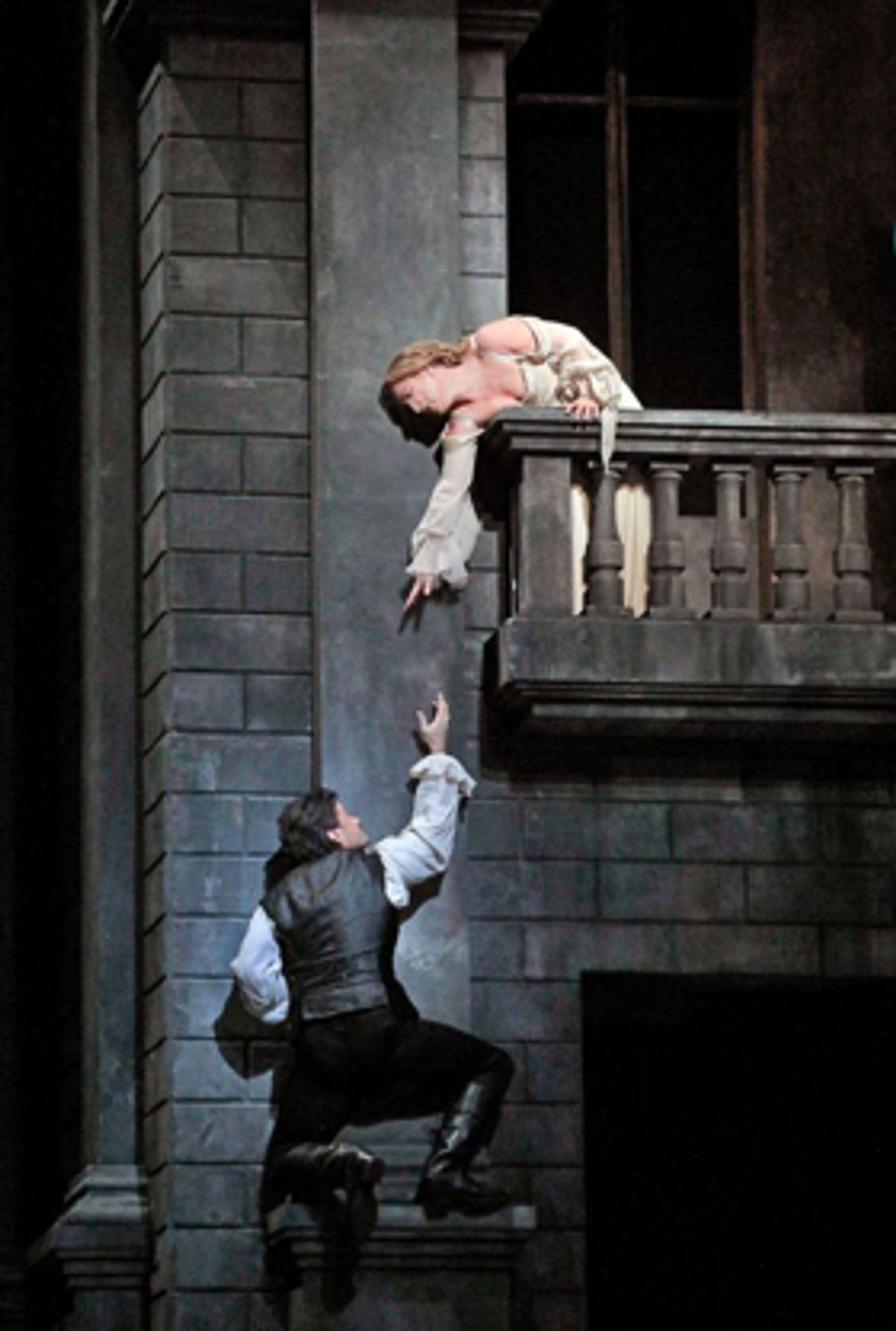 The Metropolitan Opera's Production of ROMEO ET JULIETTE Comes to The Ridgefield Playhouse in HD The Metropolitan Opera's Production of ROMEO ET JULIETTE Comes to The Ridgefield Playhouse in HD Image
