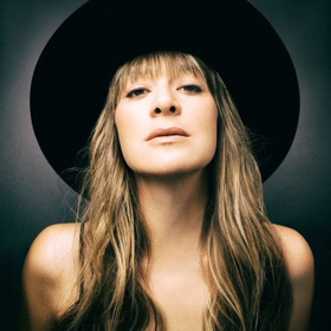 Jill Barber's GIRL'S GOTTA DO Reaches #1 On Apple Music Canada's Singer-Songwriter Chart  Image