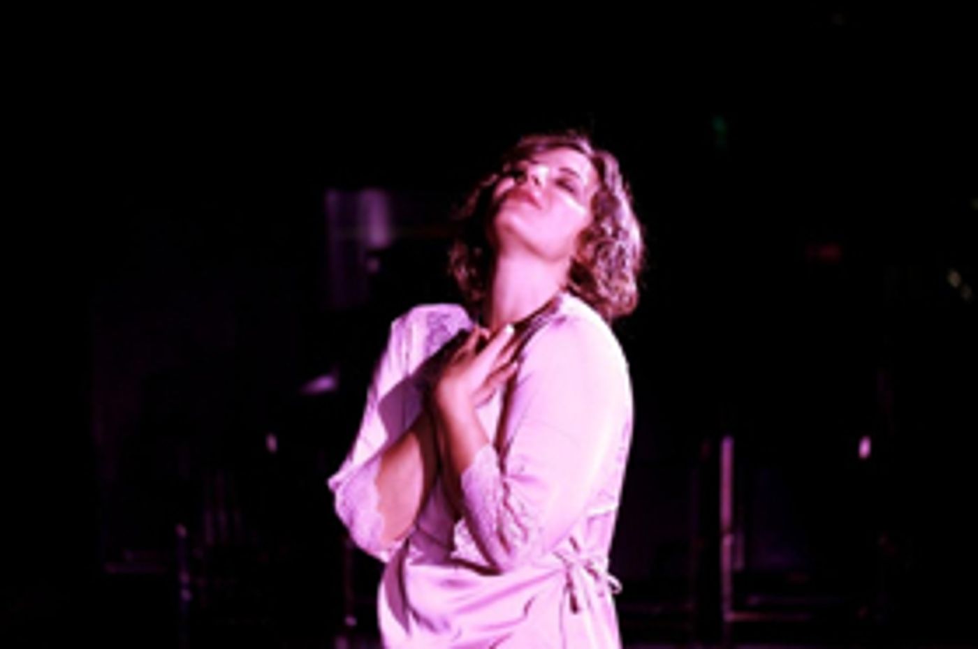 Review: I AM SOPHIE by Corinne Shor Takes Audiences on a Journey of Self-Discovery and Re-Invention  Image