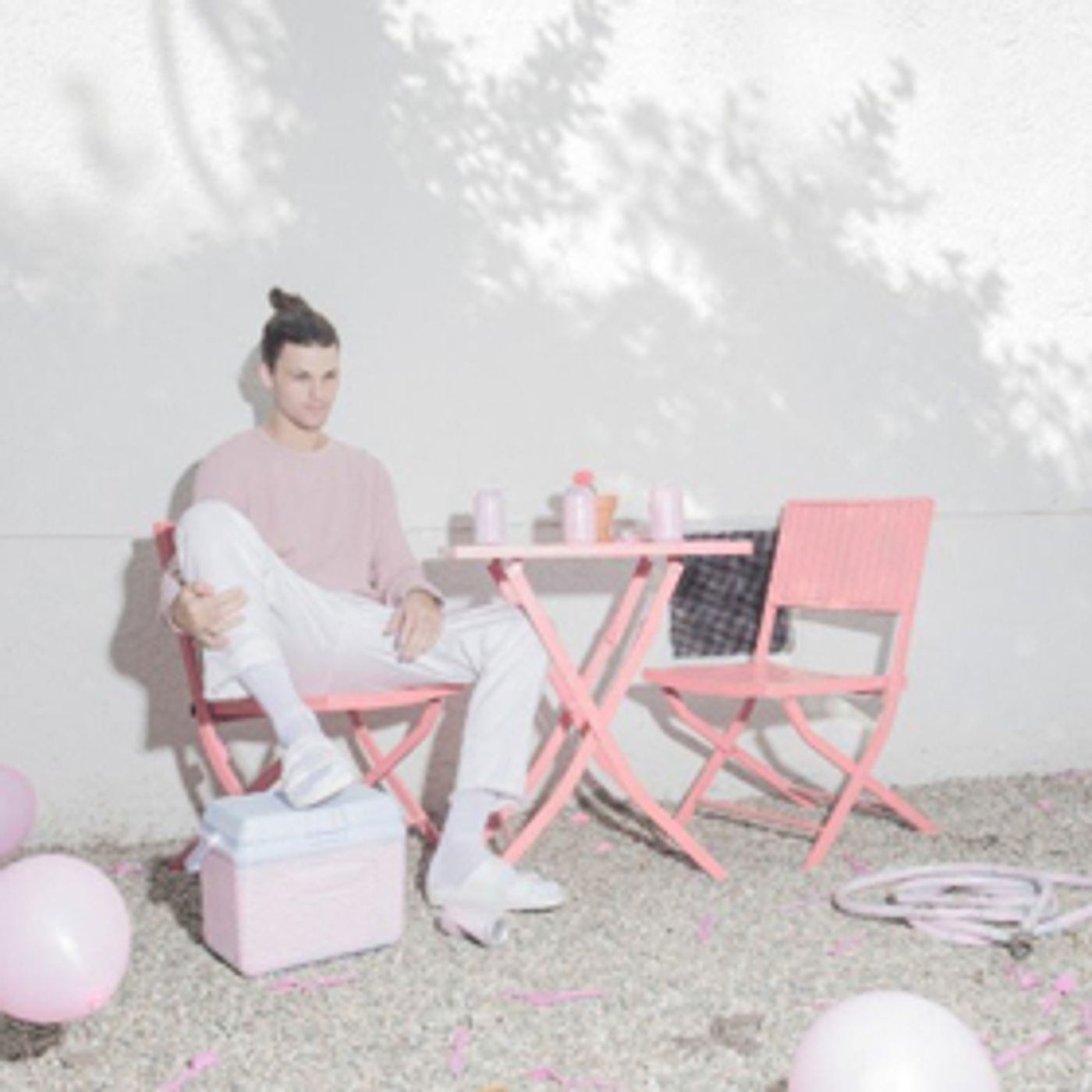 Baynk Releases Official Video For SETTLE (ft. Sinéad Harnett) Baynk Releases Official Video For SETTLE (ft. Sinéad Harnett) Image